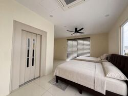 Serangoon Garden Estate (D19), Terrace #586580301